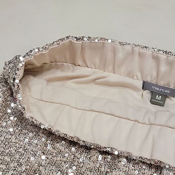 Maurices Cream and Silver Sequin Sparkly High Rise Skirt - Size Medium - Picture 6 of 11